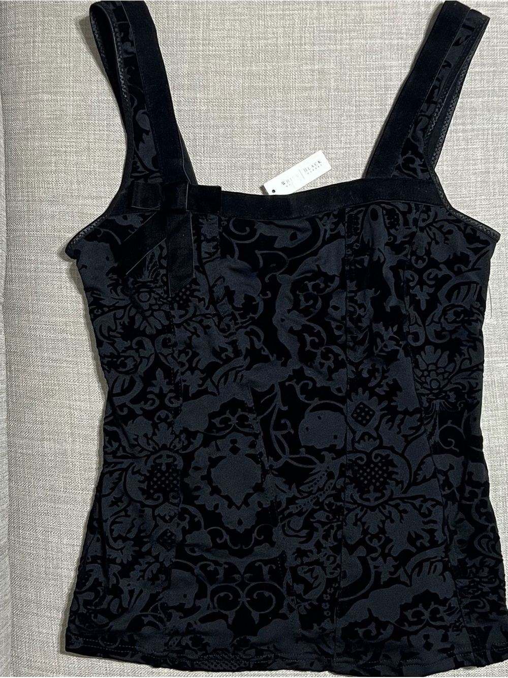 NWT Small White House black market velvet design tank top